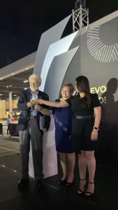 Centro Comercial Las Cascadas renueva su imagen