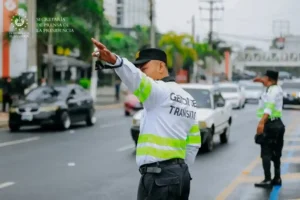 Gobierno insta a población denunciar irregularidades en buses