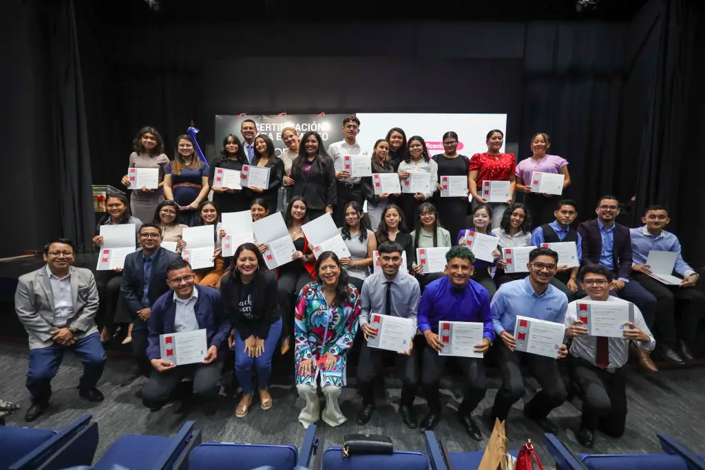Fundación Gloria de Kriete certifica jóvenes para la empleabilidad