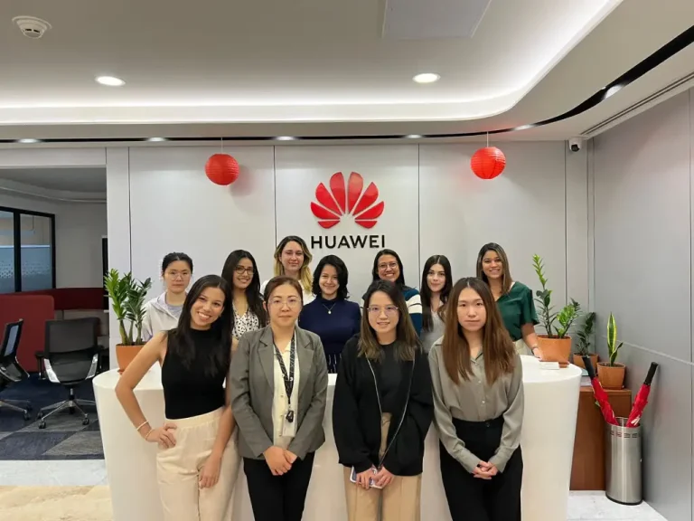 Huawei impulsa desarrollo de la mujer en TIC El Salvador