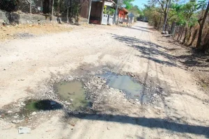 Inicia mejoramiento de calles en Nueva Esparta, La Unión Norte
