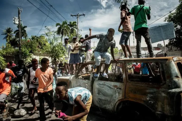 El Salvador ayudaría Haití si lo autoriza ONU
