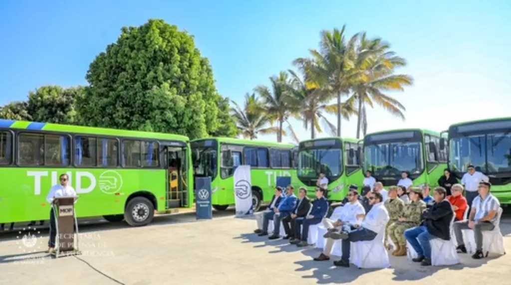 Gobierno incentiva modernización transporte público de pasajeros