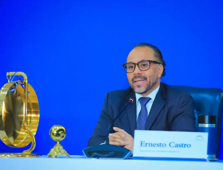 Enviarán a FGR informe caso sobresueldos de Arena y Fmln