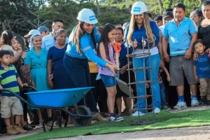 nicia construcción cancha de fútbol San Juan Tepezontes