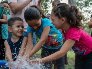Inauguran proyecto agua potable en El Porvenir, Santa Ana Oeste