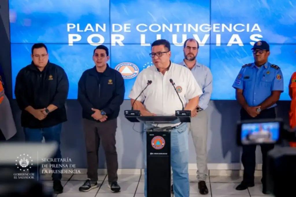 Los albergues temporales han sido habilitados en zonas donde se ha identificado vulnerabilidad por la época invernal y están distribuidos de la siguiente manera: 15 en La Libertad, 10 en San Salvador, nueve en Morazán, cinco en La Paz, cinco en Cuscatlán, cuatro en San Miguel, cuatro en La Unión, cuatro en Santa Ana, cuatro en Ahuachapán, cuatro en Sonsonate, tres Usulután, dos en San Vicente, uno en Chalatenango, y uno en Cabañas.
