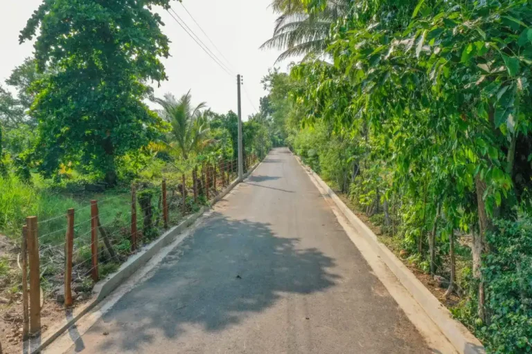 DOM mejora calle rural de Caluco, Sonsonate Este