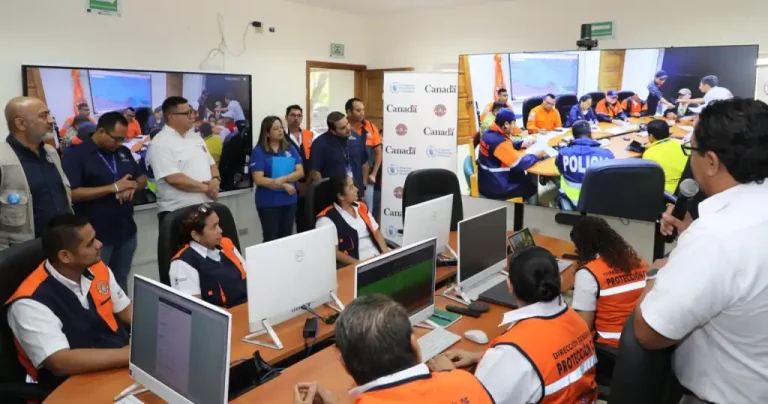La Sala de Crisis es el esquema de coordinación para el manejo de emergencias o desastres, donde a través de un área física los integrantes de los Consejos territoriales de Gestión de Riesgo en cada jurisdicción, interactúan para llevar a cabo dicha coordinación de las labores operativas sobre el terreno.