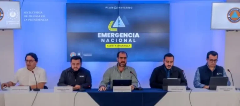 Por su parte, el ministro interino de Educación, Mauricio Pineda, anunció que para este lunes se tiene previsto reanudar de manera presencial las clases a escala nacional, salvo en los casos donde se tengan daños causados por las lluvias.