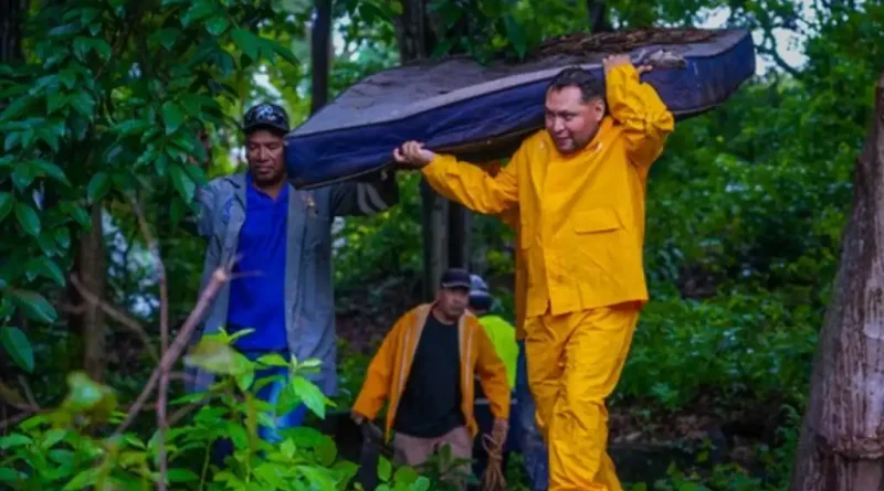 Las acciones de limpieza incluyeron la intervención de la quebrada El Porvenir, recolección de residuos voluminosos para prevenir inundaciones y riesgos que se puedan dar durante las lluvias.