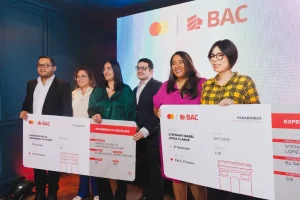 Los dos ganadores serán acreedores de un viaje doble a la ciudad de París, Francia, que incluye 2 boletos aéreos en clase económica, 4 noches de alojamiento en París, todas las comidas y muchas sorpresas más.