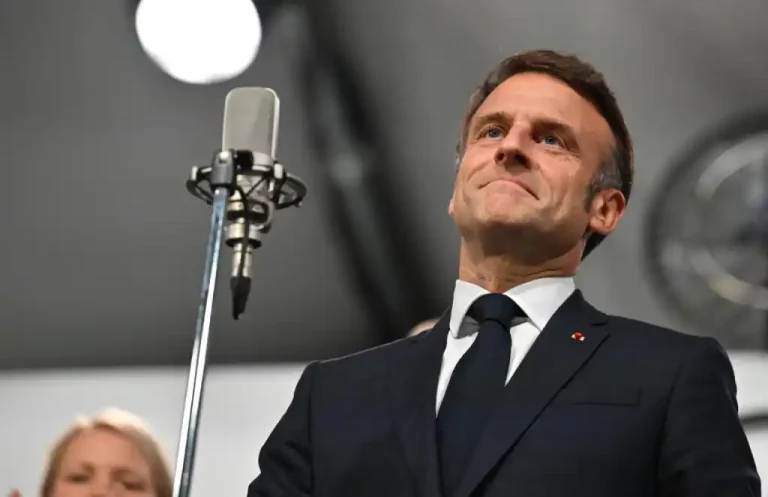 "Proclamo inaugurados los Juegos de París, celebrando la XXXIII Olimpiada del mundo moderno", dijo el mandatario francés ante miles de asistentes.