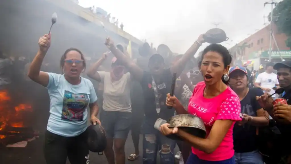 La ONG Foro Penal presentó, este martes, un balance denominado "Represión por parte del Estado venezolano durante la situación postelectoral, en cual contabiliza 132 arrestos verificados y seis personas asesinados, estos últimos registrados en Aragua, Táchira, Yaracuy y Zulia.