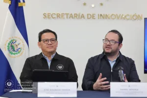 Daniel Meléndez, agregó que, este es un importante aporte de Microsoft el cual permite poner las licencias a disposición de maestros y alumnos.
