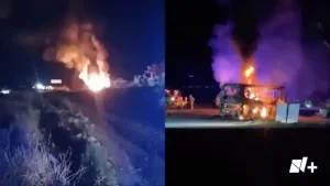 El autobús, sufrió una falla mecánico-eléctrica que desencadenó el incendio, pero afortunadamente, todos los peregrinos, quienes formaban parte de diversas pastorales de la Diócesis, lograron evacuar la unidad sin sufrir lesiones.