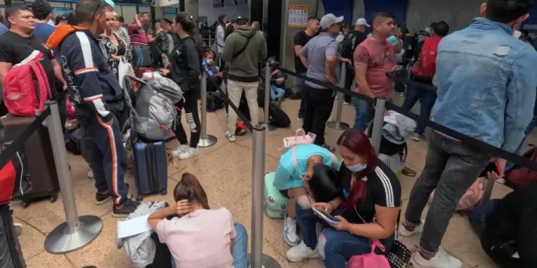 Esta coyuntura evidencia la necesidad que los actores de la cadena de abastecimiento se anticipen y coordinen mejor para tener claridad sobre inventarios y disponibilidad de combustible”, afirmó Frederico Pedreira, CEO de Grupo Avianca.