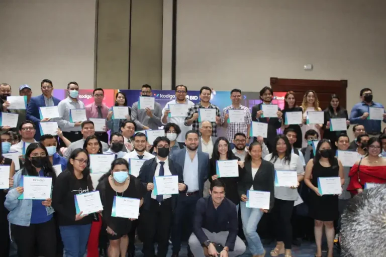 Nuestros graduados pasan de no tener oportunidades en el mercado laboral a convertirse en profesionales altamente capacitados