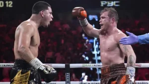 La pelea se llevó a cabo en el T-Mobile Arena en Las Vegas, Nevada, Estados Unidos, el pasado el pasado viernes 13 de septiembre.