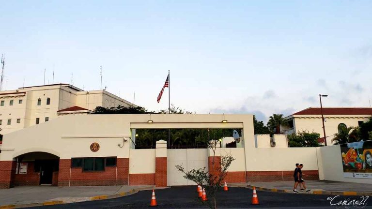A partir de hoy, el proceso para programar una cita de visa y pagar la tarifa se gestionará a través de un nuevo sitio web. Los solicitantes pueden visitar nuestro sitio web oficial, donde encontrarán el enlace actualizado: https://ais.usvisa-info.com.