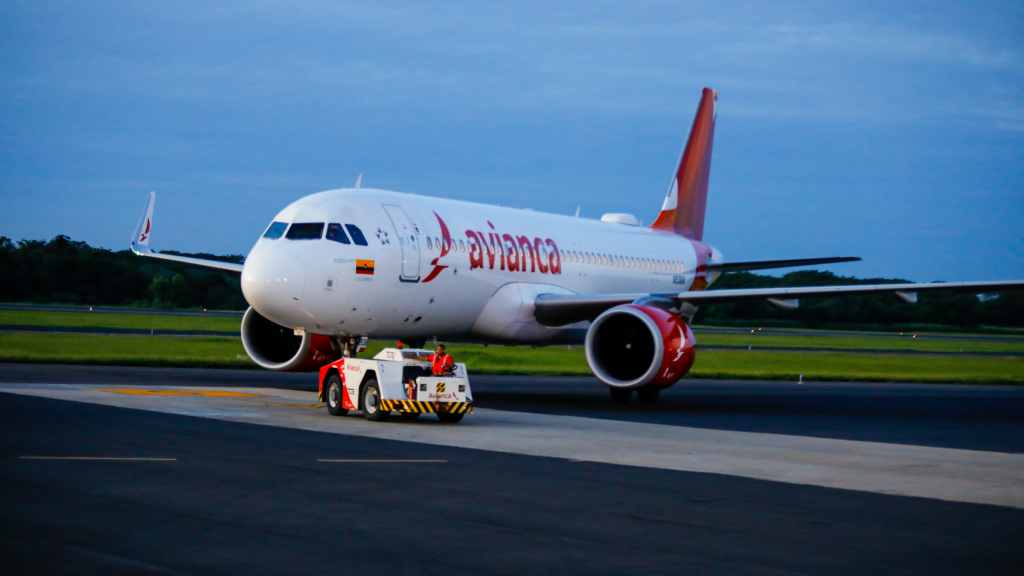 Las autoridades de Cepa y Avianca, dijeron que, la nueva ruta directa San Salvador-Medellín, los días lunes, miércoles, viernes y domingo.