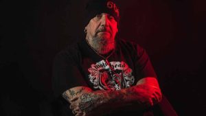Paul Di’Anno, exvocalista de Iron Maiden, murió este lunes 21 de octubre, a la edad de 66 años de edad en su casa en Salisbury, Inglaterra, informó la casa discográfica Conquest Music a través de las redes sociales