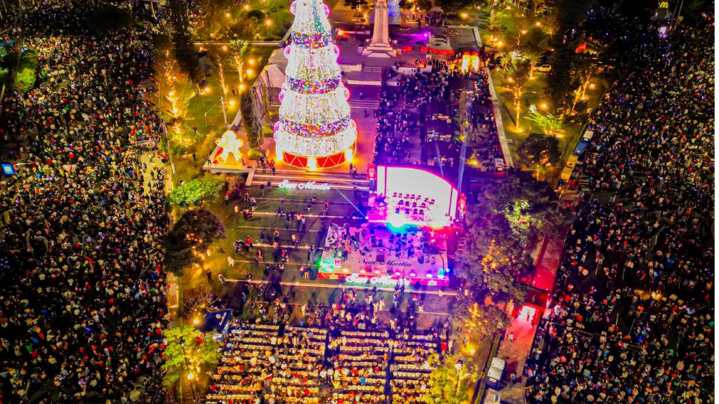 Montaron un dispositivo de seguridad integral en el marco del tradicional encendido del árbol navideño para cuidar a los miles de asistentes.