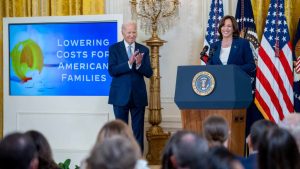 La vicepresidente Kamala Harris y ex candidata presidencial dijo que acepta la derrota en pero no, el Juego sucio de Donald Trump.