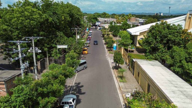 Más de diez calles y avenidas del distrito de San Miguel, equivalentes a cinco kilómetros lineales fueron renovadas por la DOM.