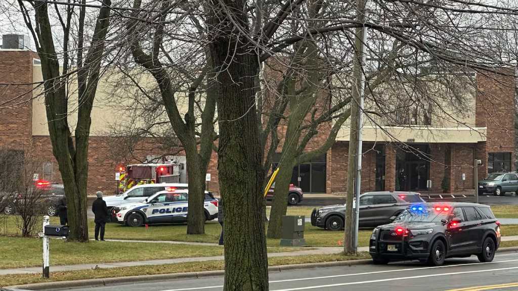 La balacera ocurrió en la Abundant Life Christian School, ubicada en la ciudad de Madison, Wisconsin, con saldo de 3 muertos y seis heridos.