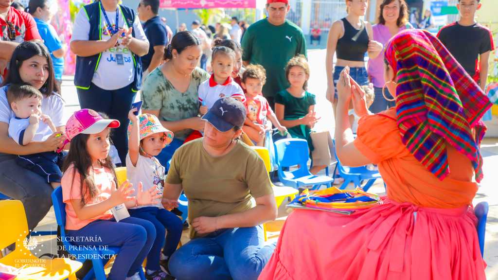 El propósito es que población reconozca, comparta, practique y reviva sus costumbres, esto como parte de su desarrollo integral
