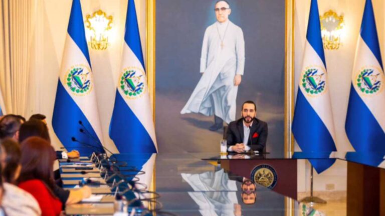 El encuentro internacional con empresarios en Casa Presidencial, liderado por el presidente Nayib Bukele, fue transmitido en cadena nacional.
