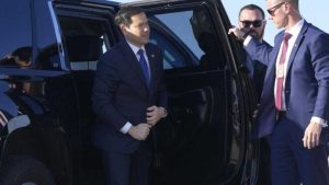 Esta visita refleja una política exterior de "Estados Unidos Primero" bajo la administración Trump, centrándose en la migración y geopolítica