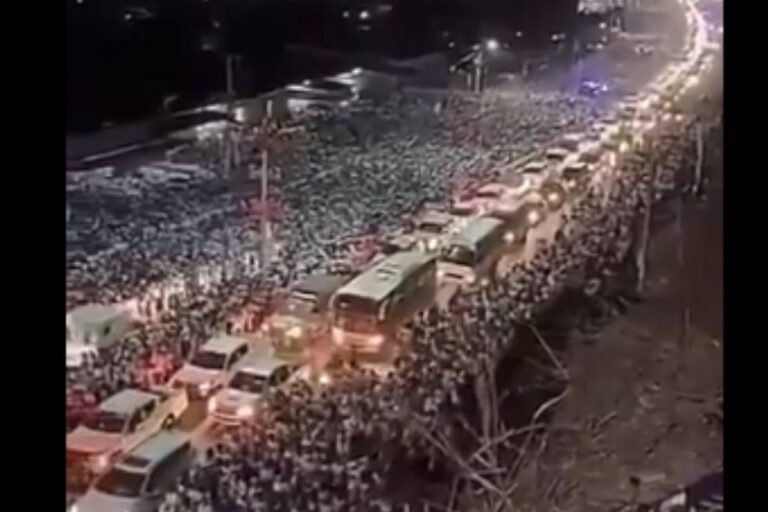 Fuertes manifestaciones en Turquía, luego que las autoridades, detuvieran al opositor del Tayyip Erdogan, Ekrem Imamoglu, por corrupción.