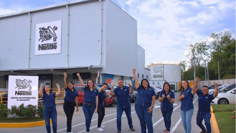 Nestlé EL Salvador ha sido reconocida como con la posición No. 1 del ranking que mide los mejores lugares para trabajar para la mujer.
