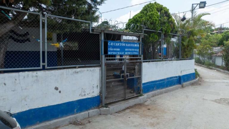 Como parte de “Mi Nueva Escuela”, programa del Presidente Nayib Bukele, la DOM, inició la renovación del sexto centro escolar en Chalatenango