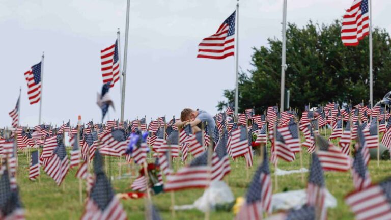 El último lunes del mes de mayo, se conmemora el Memorial Day o Día de los Caídos en Estados Unidos por los soldados caídos en combate.