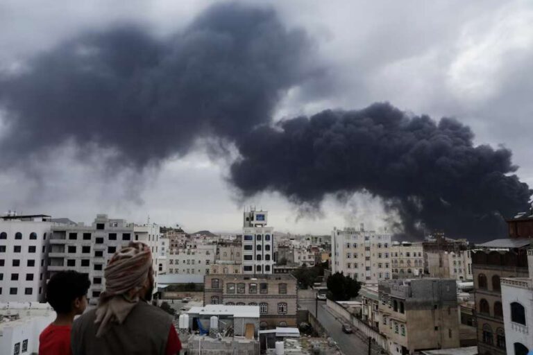 Autoridades israelíes confirmaron que el Aeropuerto de Saná, capital de Yemen y bajo control de los hutíes, quedó "completamente destruido