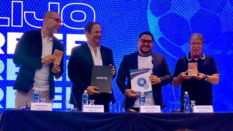 La firma de este patrocinio entre la Lotería y la FESFUT tiene como objetivo apoyar a las selecciones nacionales de futbol de El Salvador