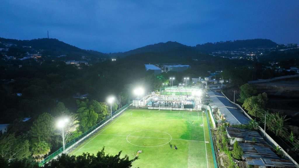 Con el polideportivo de Nuevo Cuscatlán, La Liberted Este, un espacio de recreación y esparcimiento se beneficia a más de 8,000 habitantes