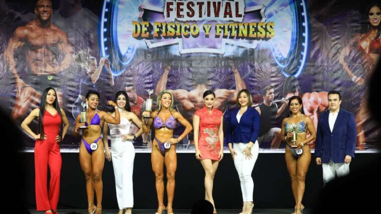 Los Atletas de los niveles novato y avanzado realizaron sus mejores poses durante el X Festival de Físico y Fitness, el fin de semana.