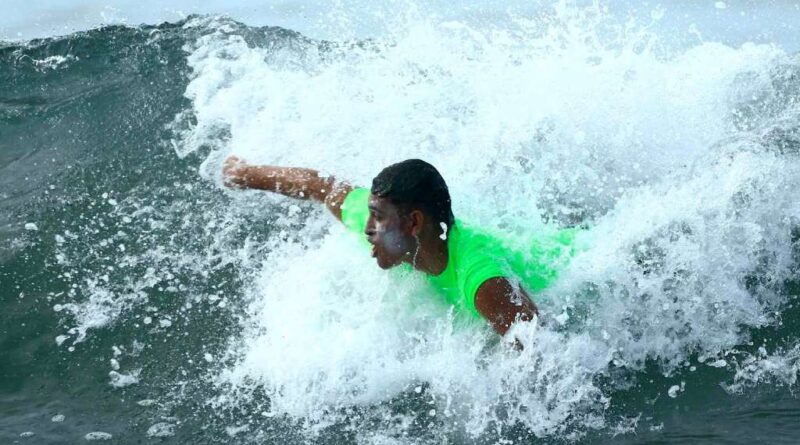 El Salvador hizo 1, 2 y 3 en la modalidad bodyboard masculino, de la cual los primeros dos clasificaron al Mundial del próximo año 2026.