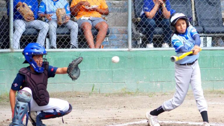 Agabeisi La Libertad y Soyapango barrieron sus series ante Santa Ana y La Unión, respectivamente, en los torneos nacionales infanto juveniles.