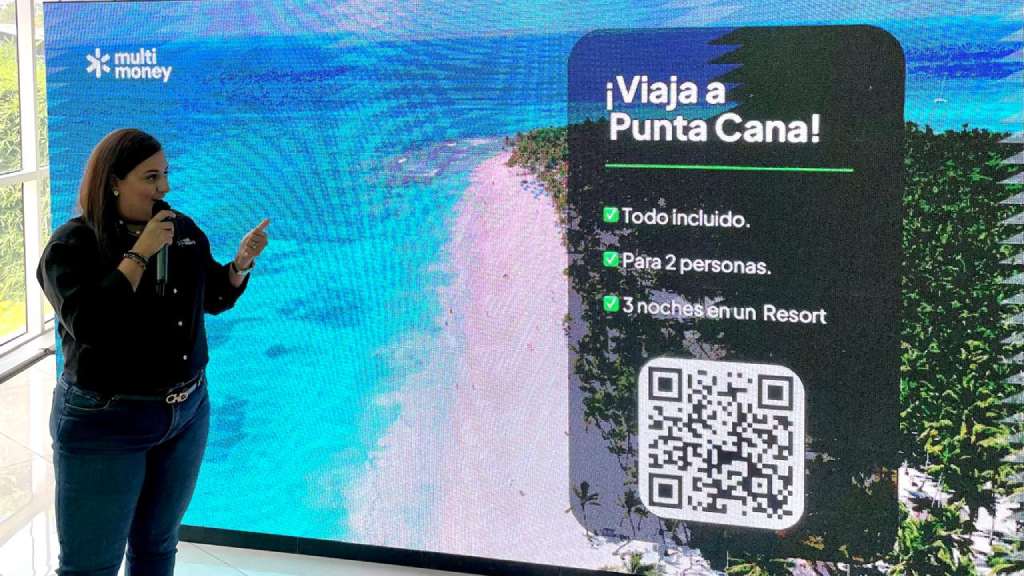 Con la campaña “Ahorra y Gana”, que inició desde marzo ya ha premiado a muchos clientes de Multimoney por su constancia en el ahorro.
