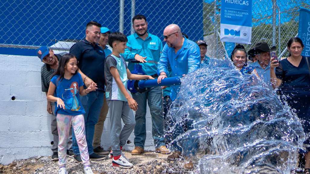 Más de 10,000 habitantes de Sociedad, en Morazán Sur, cuentan con un moderno sistema de agua potable para un servicio permanente