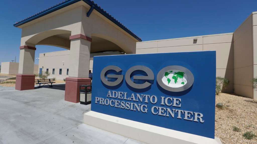 Los congrresistas Raúl Ruiz y la guatemalteca Norma Torres, denunciaron que, se les impidió ingressr al centro de detención migrantes del ICE