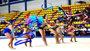 Este sábado, en la Federación de Gimnasia, en Ciudad Merliot, se desarrolla el XIV Campeonato Centroamericano Gimnasia Rítmica 2025