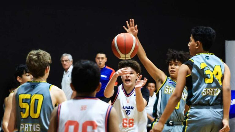 El Itexal se coronó victorioso en la semifinales en la categoría masculina y femenina,U14 de baloncesto, en el gimnasio Adolfo Pineda.