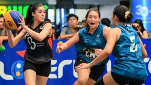 Buckets, en femenino, y Sonso, en masculino, ganaron la II parada del Tour Nacional Basketball 3x3, en Plaza Merliot, Santa Tecla.