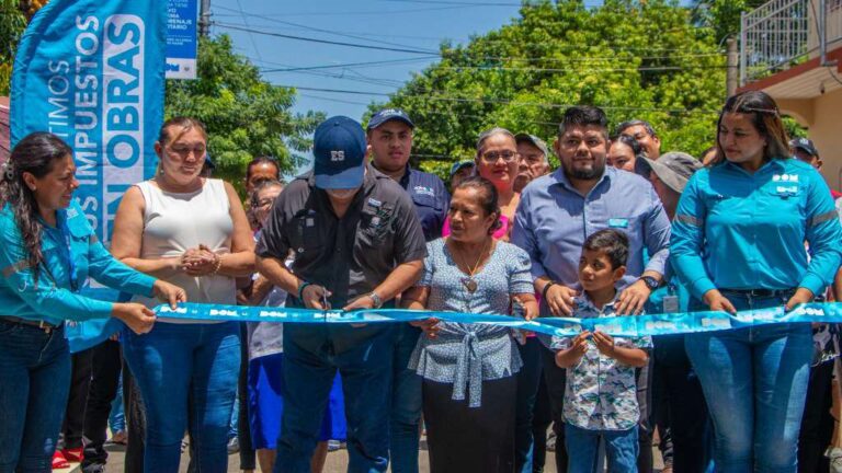 La DOM instala nuevo sistema de alcantarillas y renueva más de 15 kilómetros de calles del casco urbano de Santa Elena, Usulután Este.